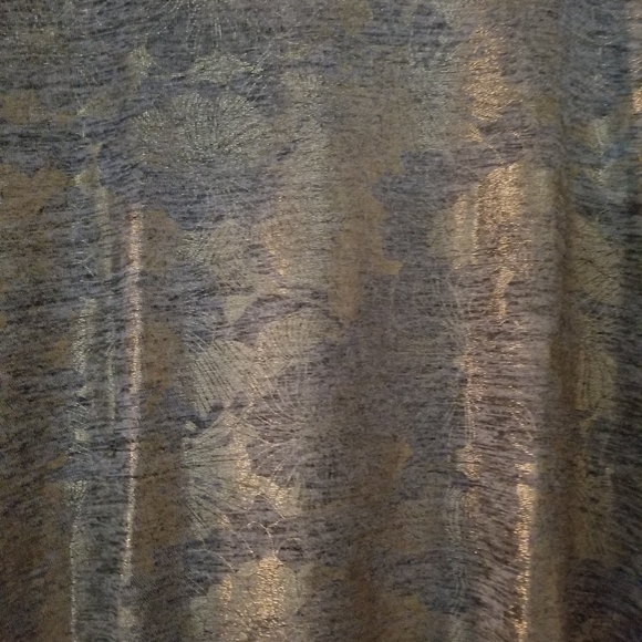 Top - Picture 2 of 4